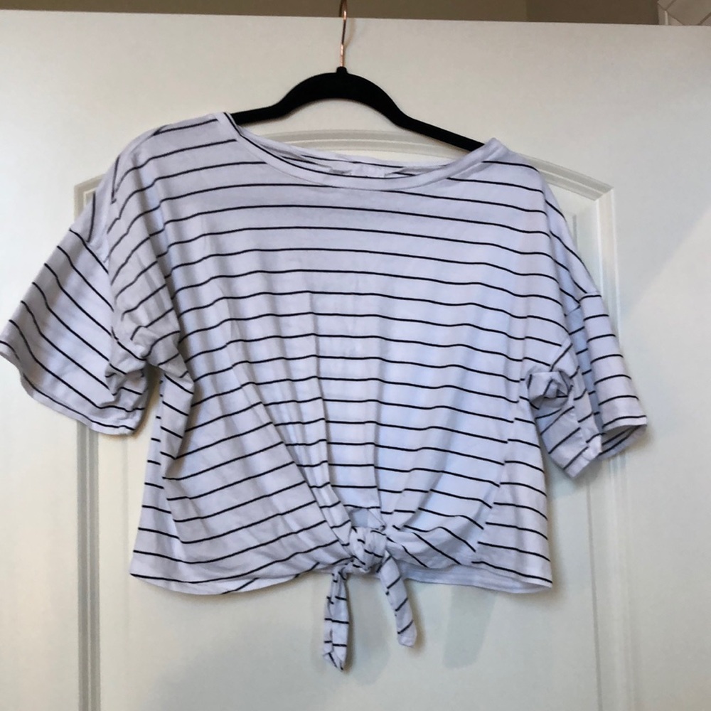 Sadie & Sage striped cropped t-shirt